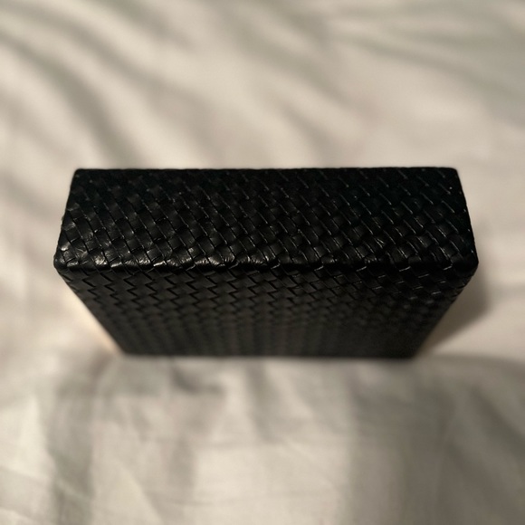 ❤️ Black Woven Leather Clutch, Gold Chain NWOT - Picture 4 of 6